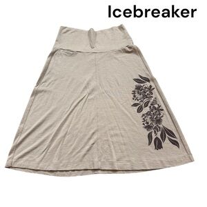 Icebreaker Skirt Sz Medium. Tan with Brown Floral Print